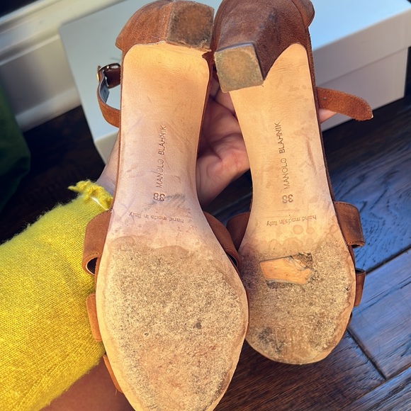 Manolo Blahnik “toast” brown suede heels - Picture 6 of 7